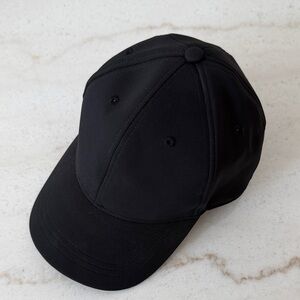 Lululemon Black Scuba Baseball Hat